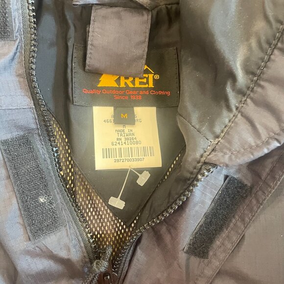 REI Gortex Rain Jacket M - Picture 3 of 3